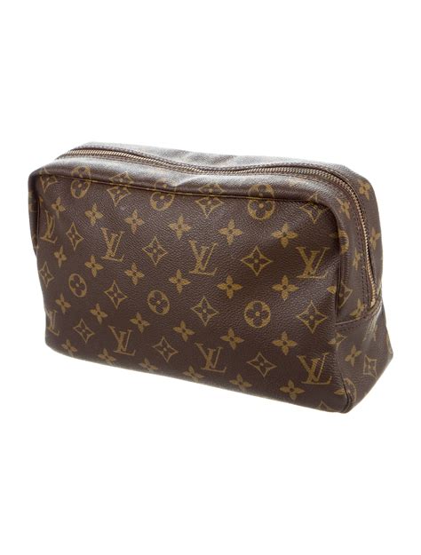 louis vuitton toiletry pouch strap.